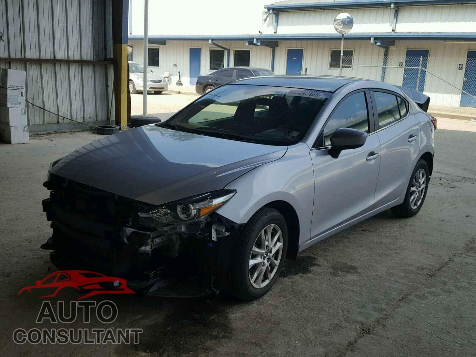 MAZDA 3 2017 - 3MZBN1U78HM117192