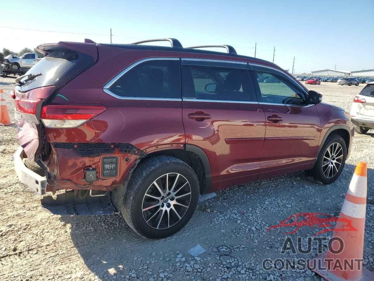 TOYOTA HIGHLANDER 2018 - 5TDKZRFH8JS535852