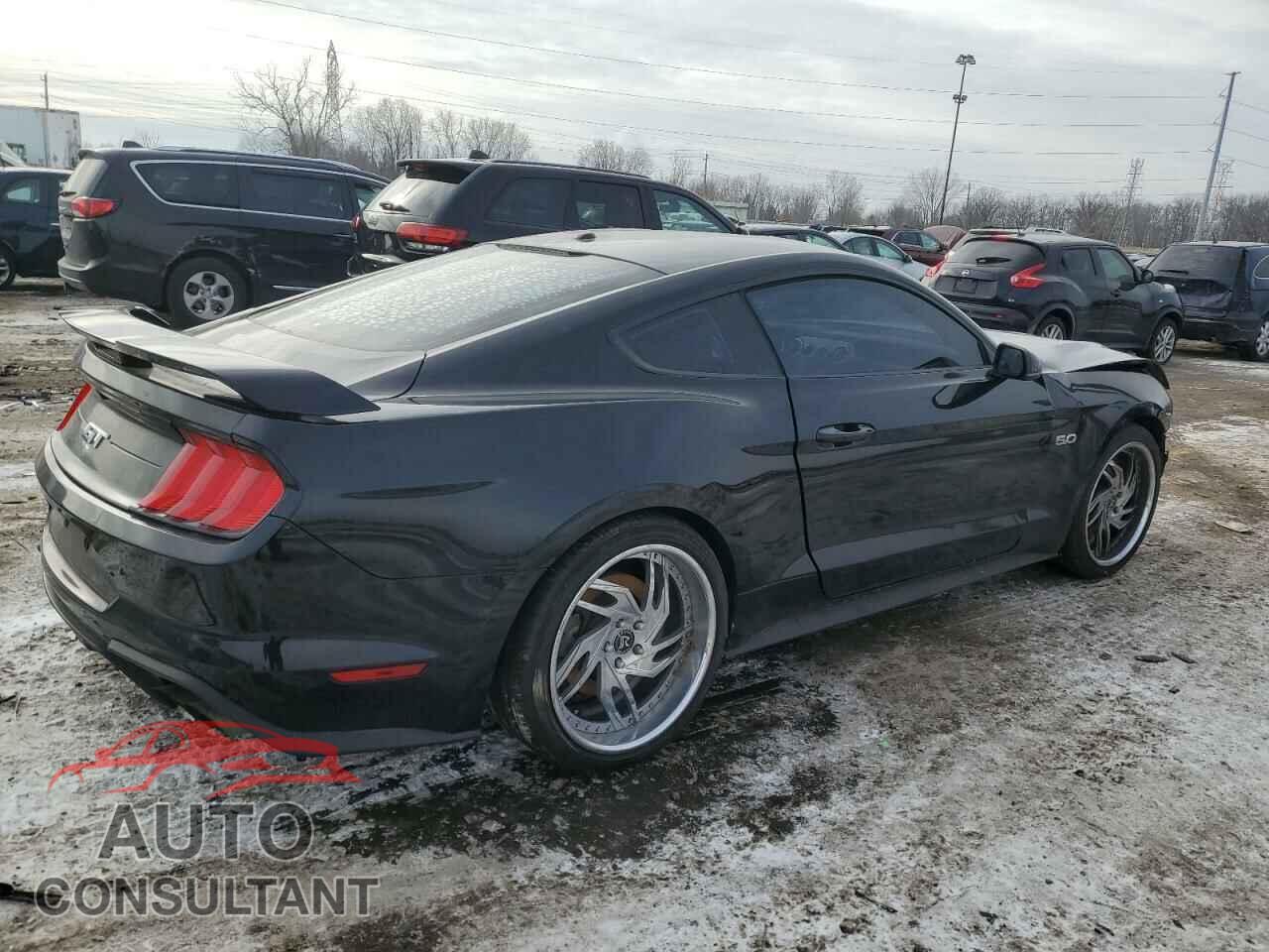 FORD MUSTANG 2018 - 1FA6P8CF0J5126454