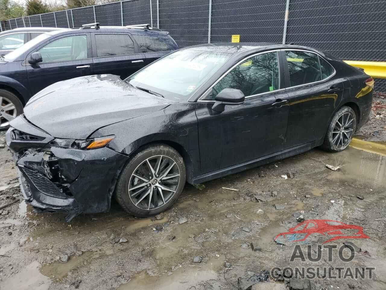 TOYOTA CAMRY 2021 - 4T1G11AK1MU584405