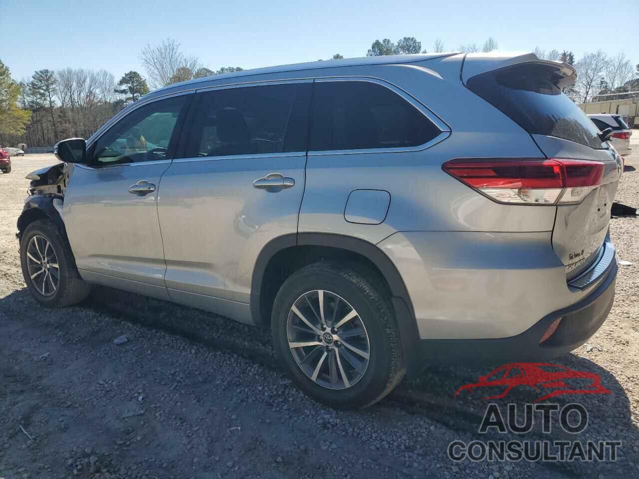 TOYOTA HIGHLANDER 2018 - 5TDJZRFH5JS857148