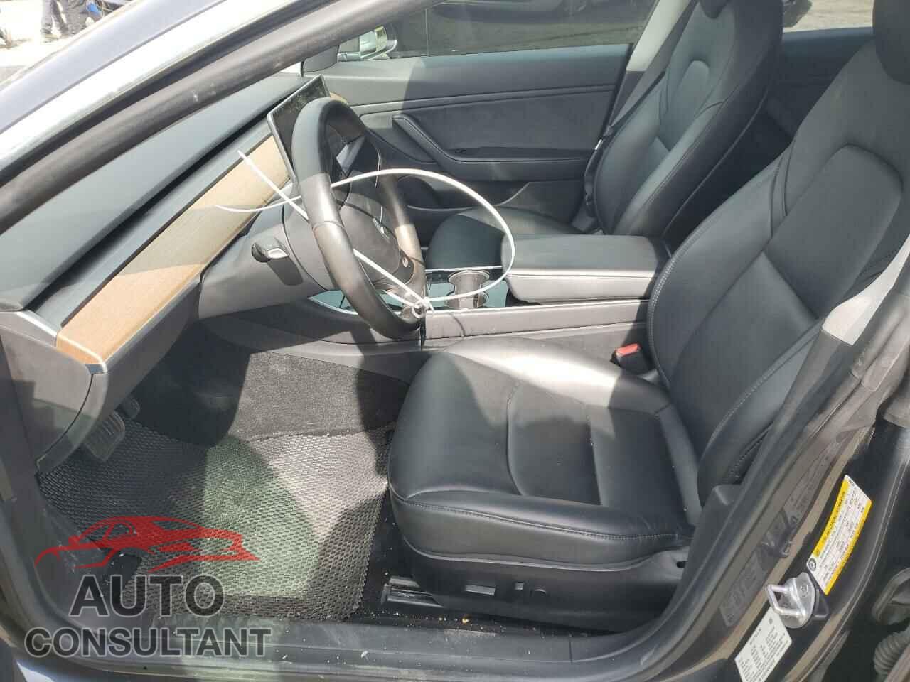 TESLA MODEL 3 2019 - 5YJ3E1EA0KF400330