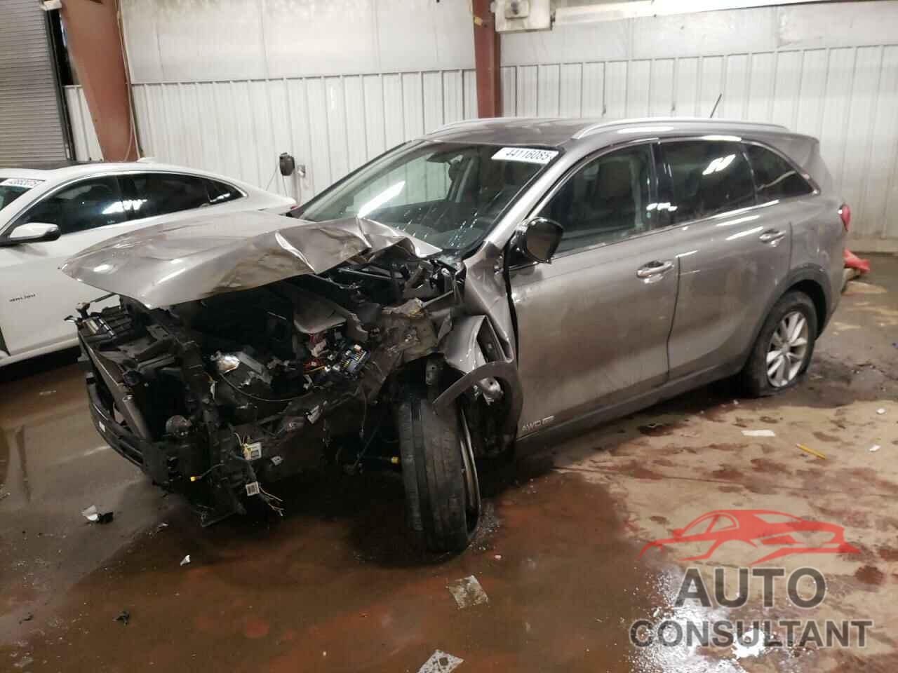 KIA SORENTO 2018 - 5XYPGDA56JG404539