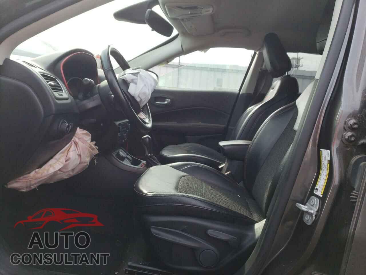 JEEP COMPASS 2019 - 3C4NJDDB3KT739617