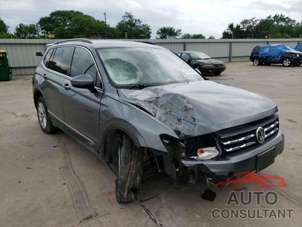 VOLKSWAGEN TIGUAN 2018 - 3VV3B7AX2JM078050