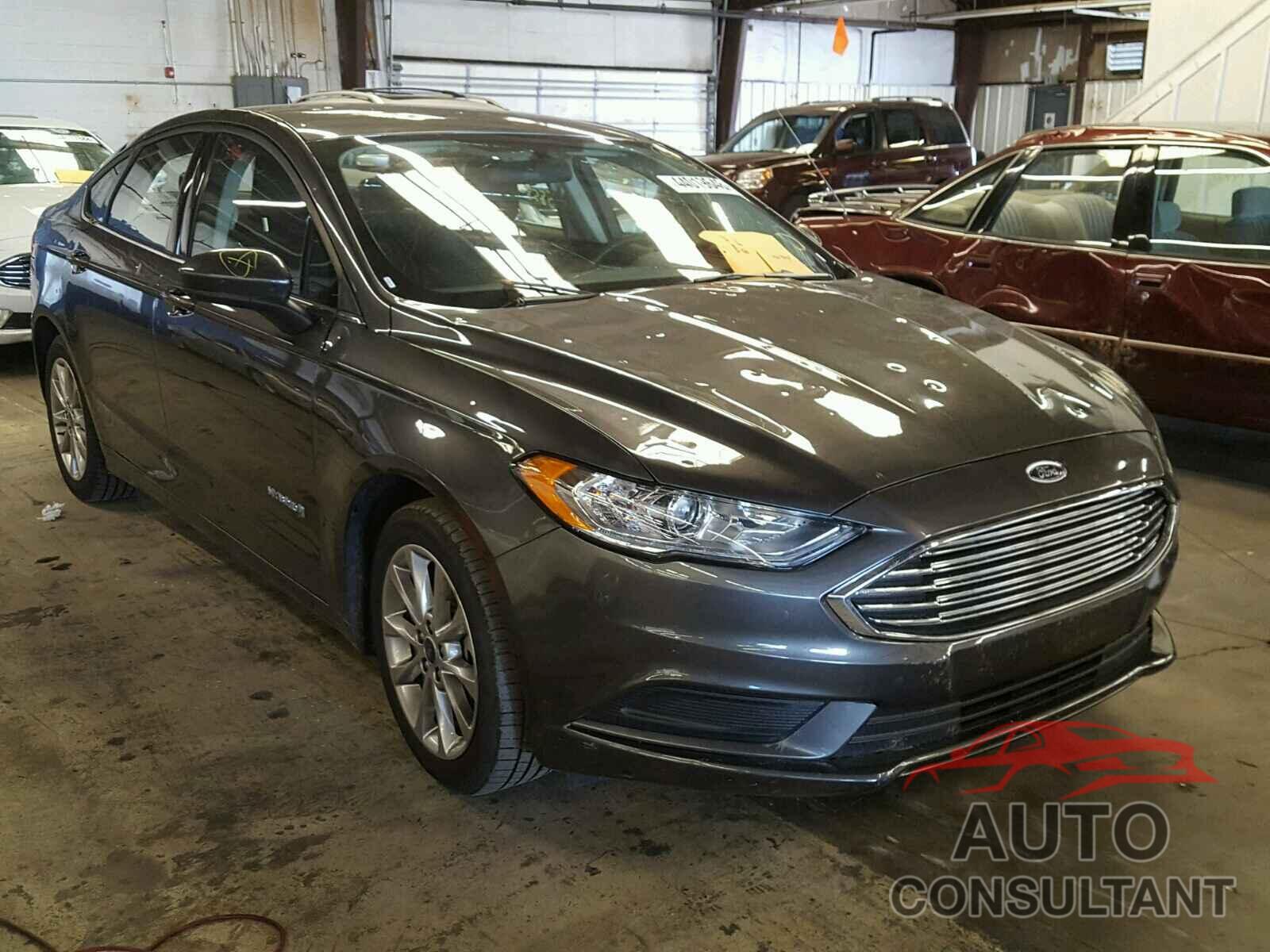 FORD FUSION 2017 - 3FA6P0LU0HR385338