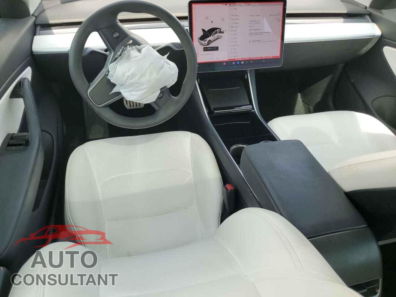 TESLA MODEL 3 2019 - 5YJ3E1EB4KF469711