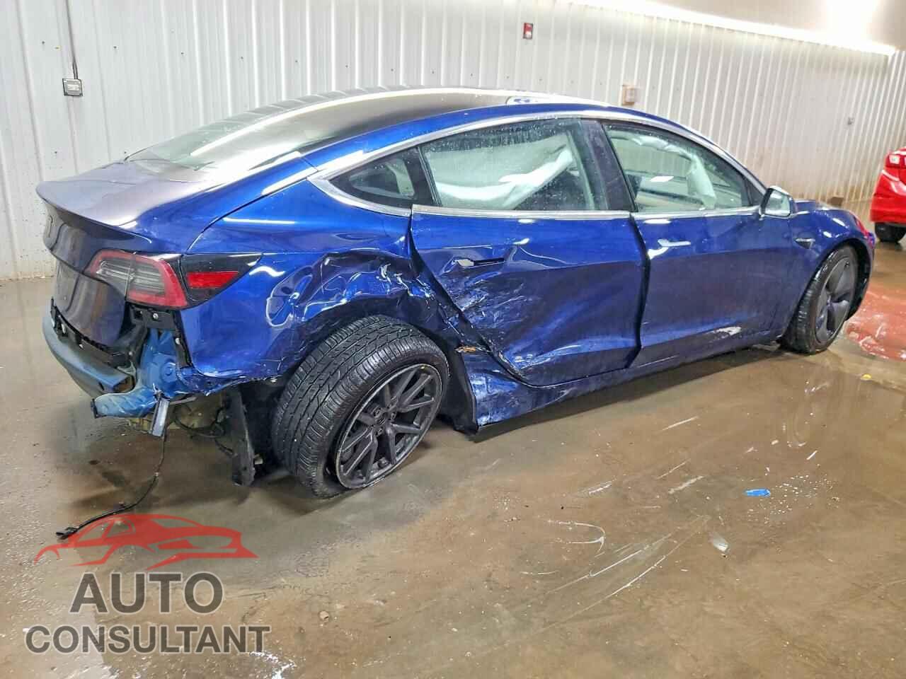 TESLA MODEL 3 2018 - 5YJ3E1EB6JF064559
