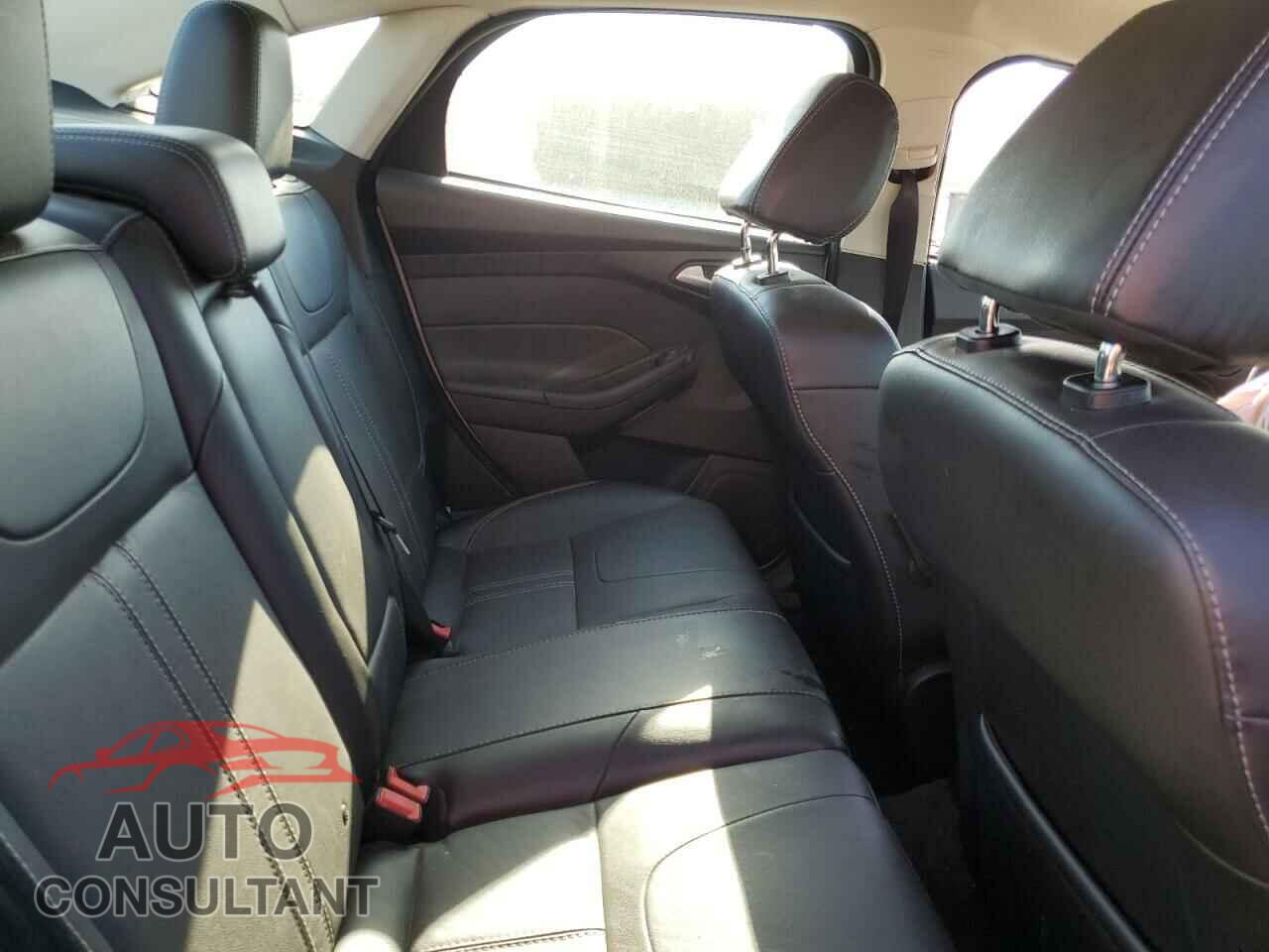 FORD FOCUS 2014 - 1FADP3F29EL149834