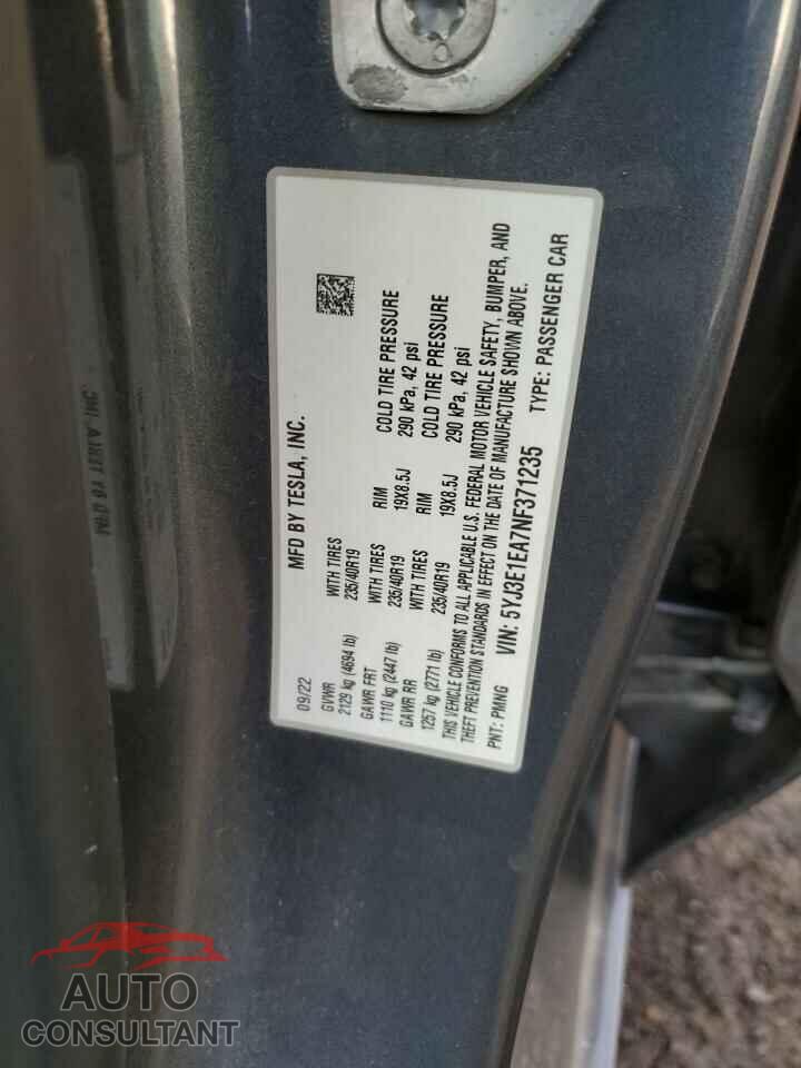 TESLA MODEL 3 2022 - 5YJ3E1EA7NF371235