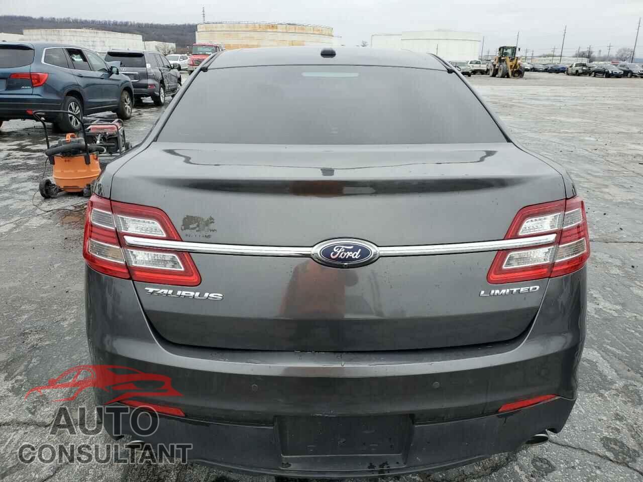 FORD TAURUS 2017 - 1FAHP2F85HG102541