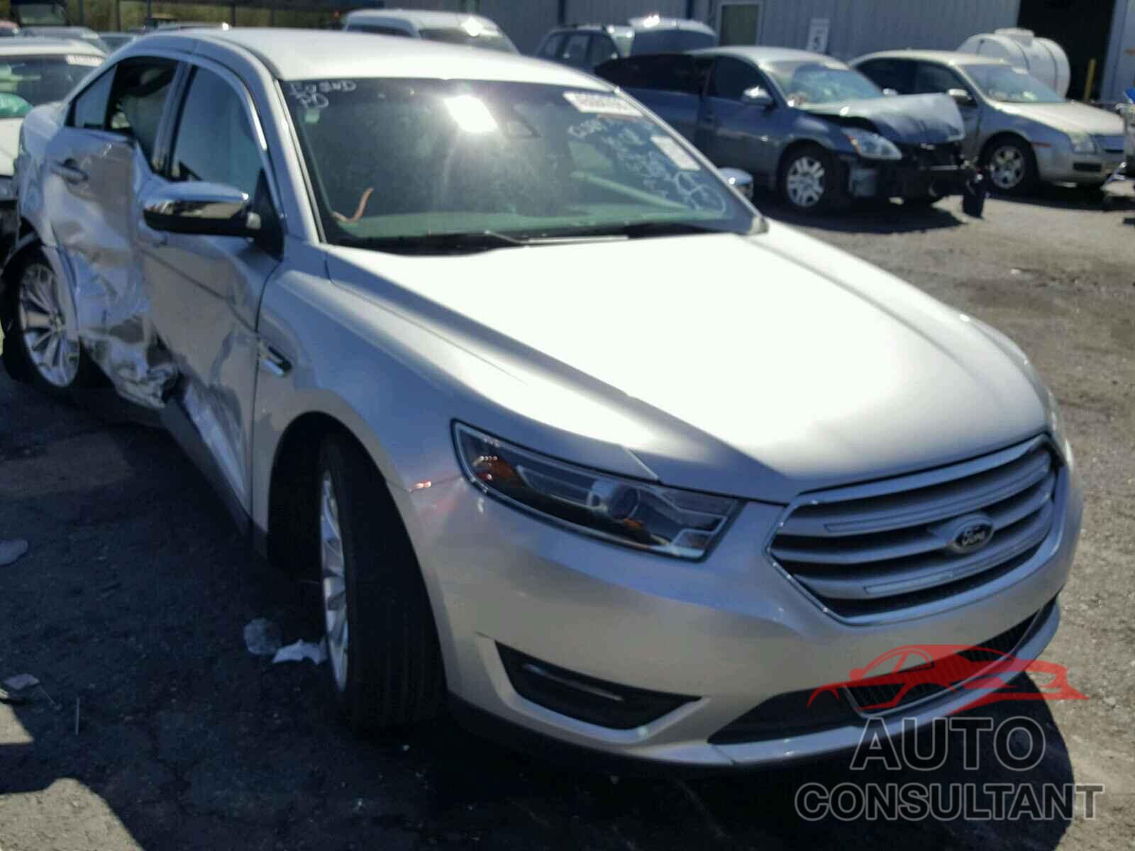 FORD TAURUS 2018 - 1FAHP2F84JG109695