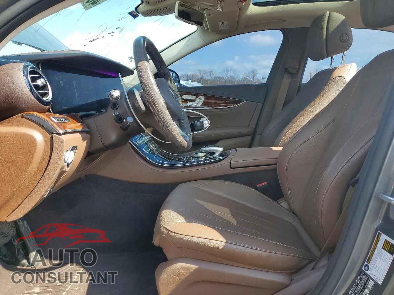 MERCEDES-BENZ E-CLASS 2017 - WDDZF4KB3HA144648