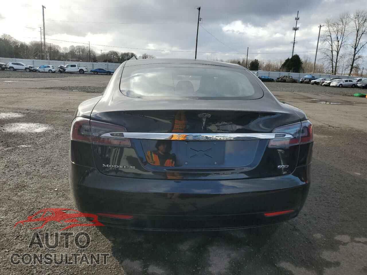 TESLA MODEL S 2016 - 5YJSA1E2XGF160064
