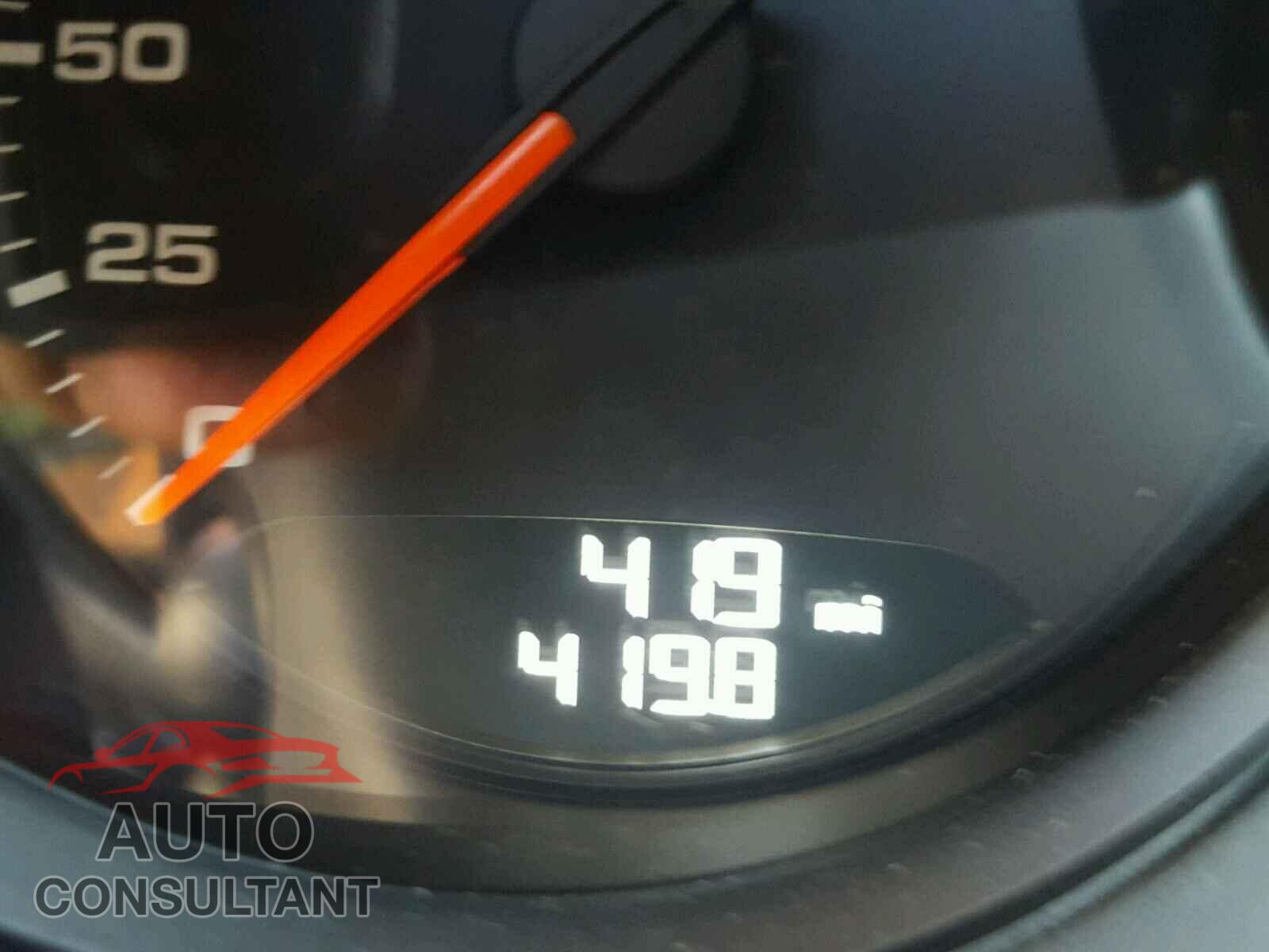 PORSCHE BOXSTER 2018 - WP0CB2A84JS229469