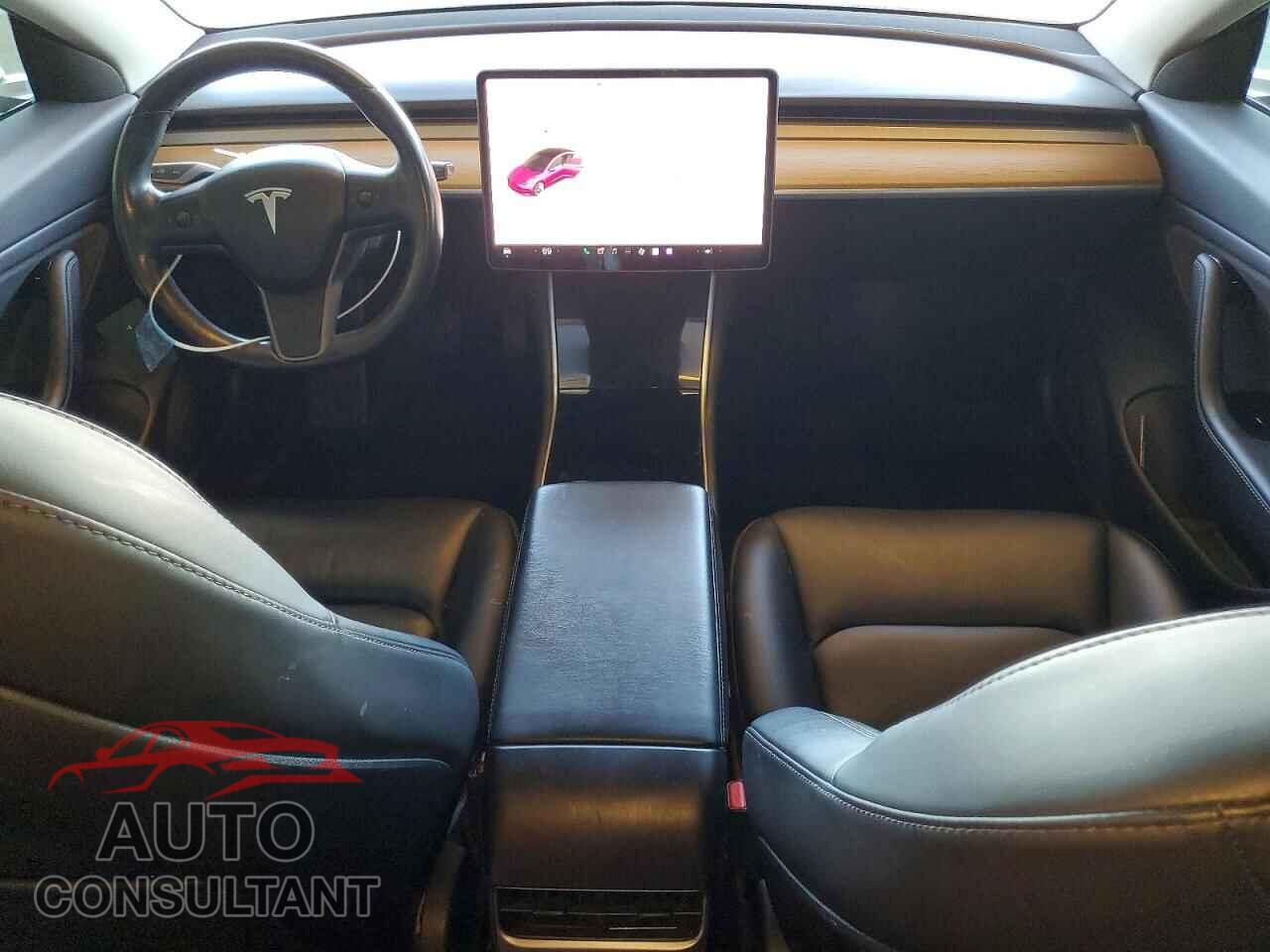 TESLA MODEL 3 2018 - 5YJ3E1EB5JF132401