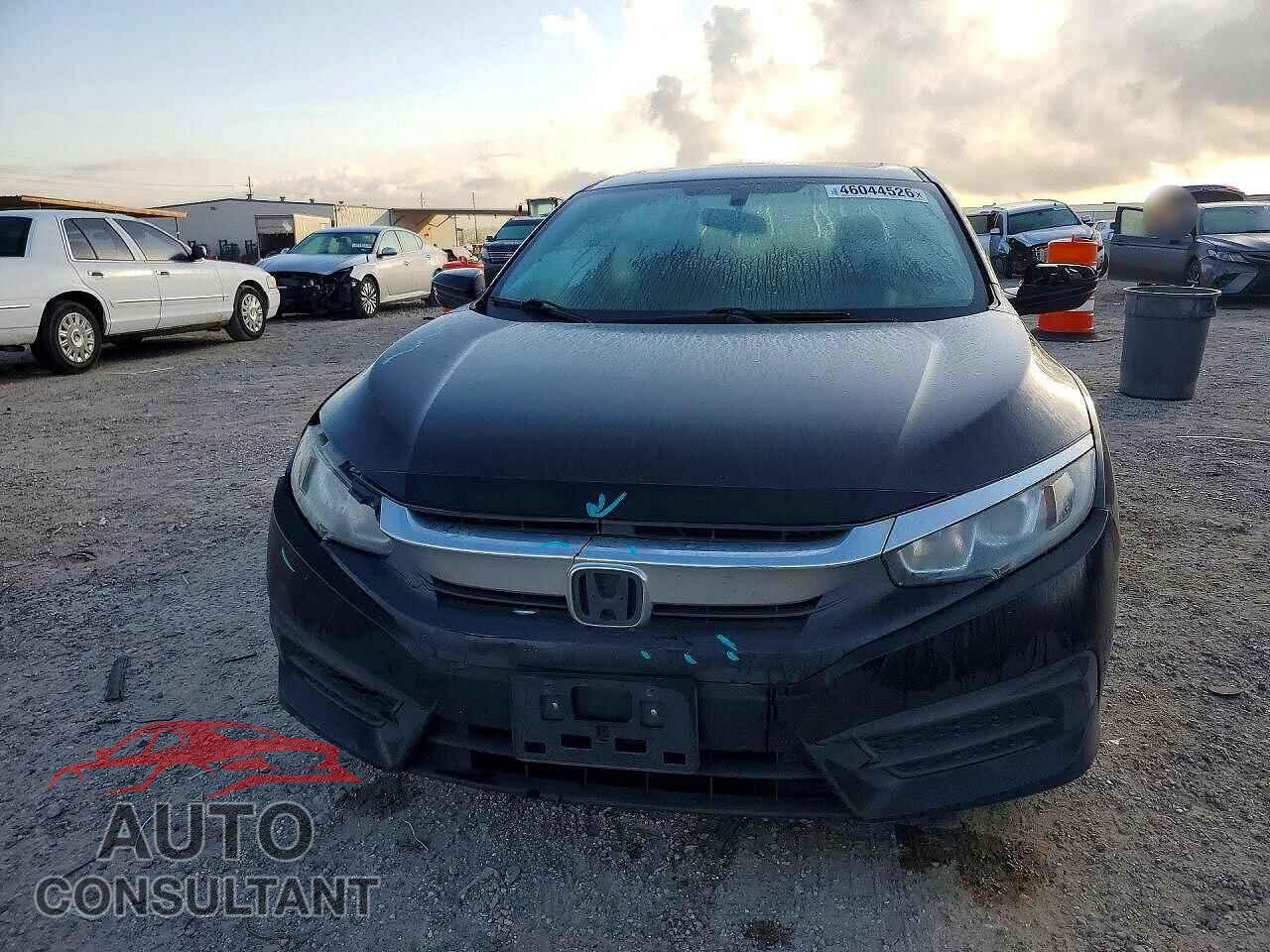 HONDA CIVIC 2017 - 19XFC2F70HE009382