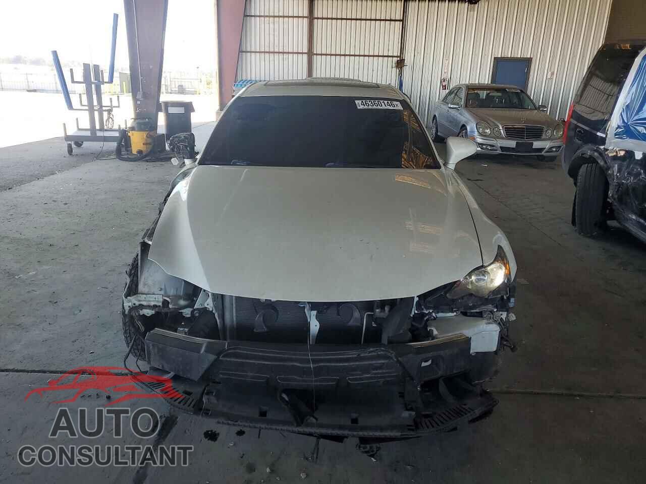 LEXUS IS 2015 - JTHBF1D25F5060844