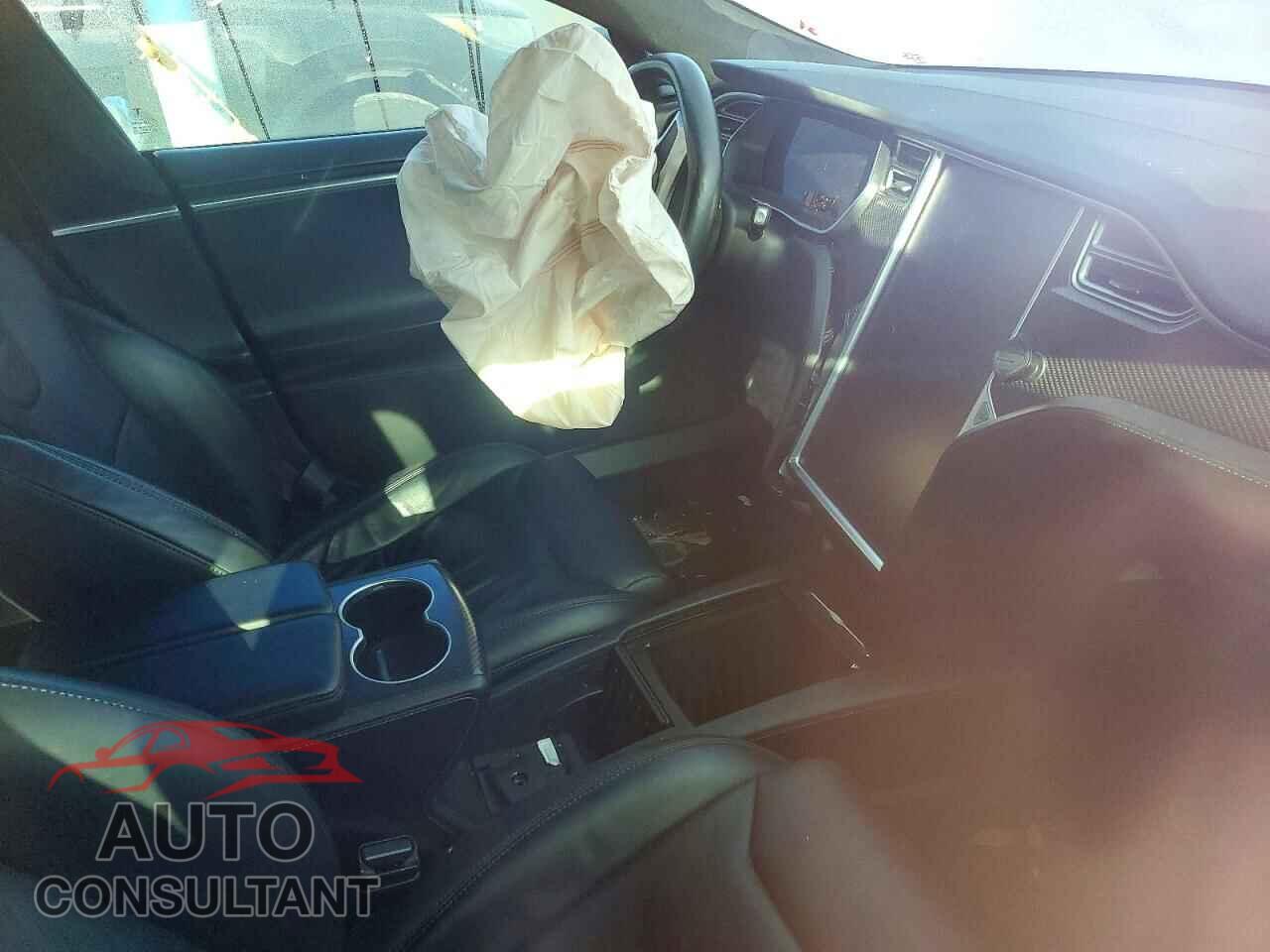 TESLA MODEL S 2017 - 5YJSA1E20HF208740