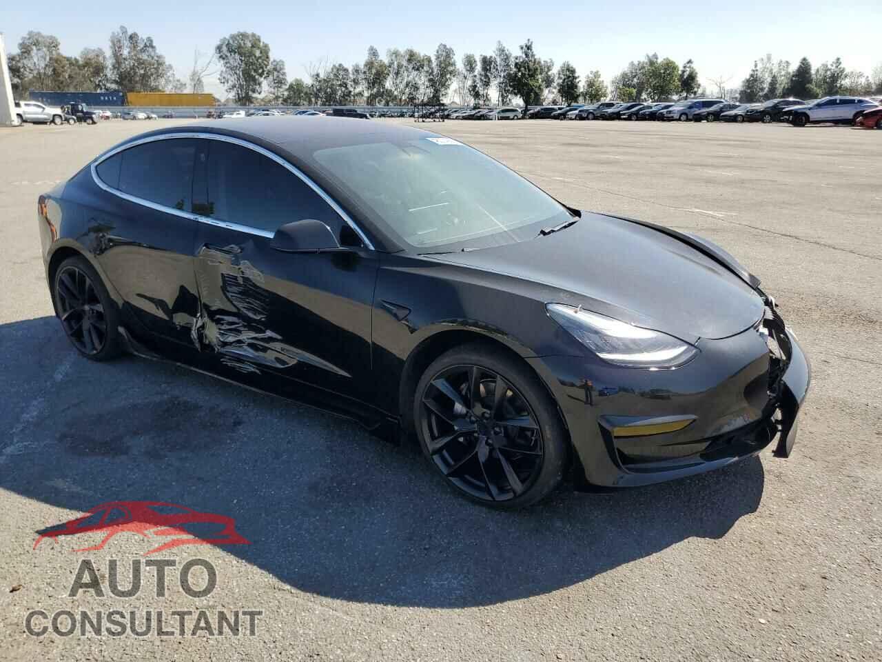 TESLA MODEL 3 2018 - 5YJ3E1EA7JF156951