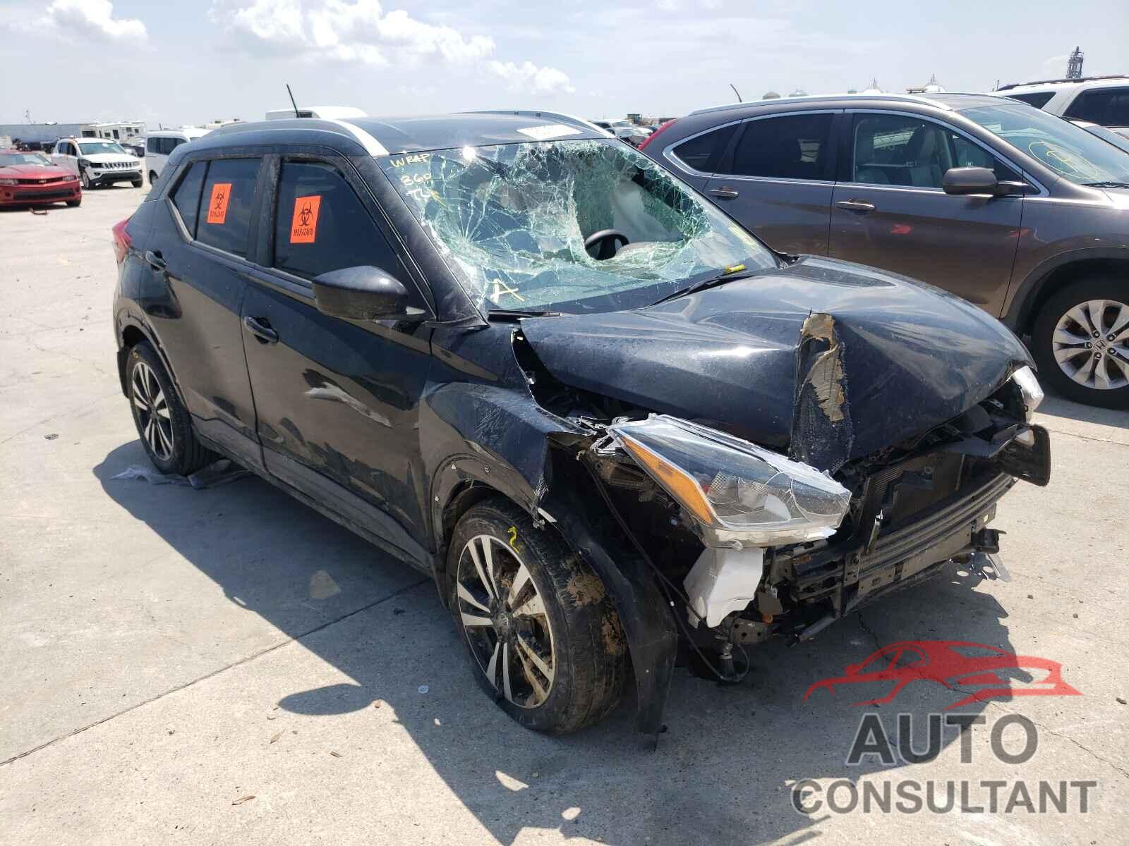 NISSAN KICKS 2018 - 3N1CP5CU0JL501210