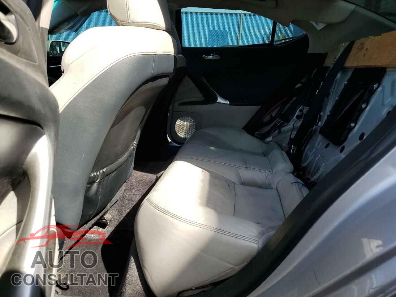 LEXUS IS 2011 - JTHBF5C29B5144202
