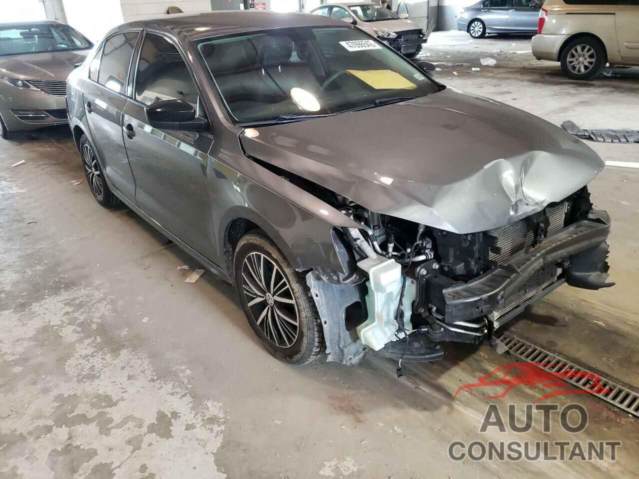 VOLKSWAGEN JETTA 2018 - 3VWDB7AJ8JM243739