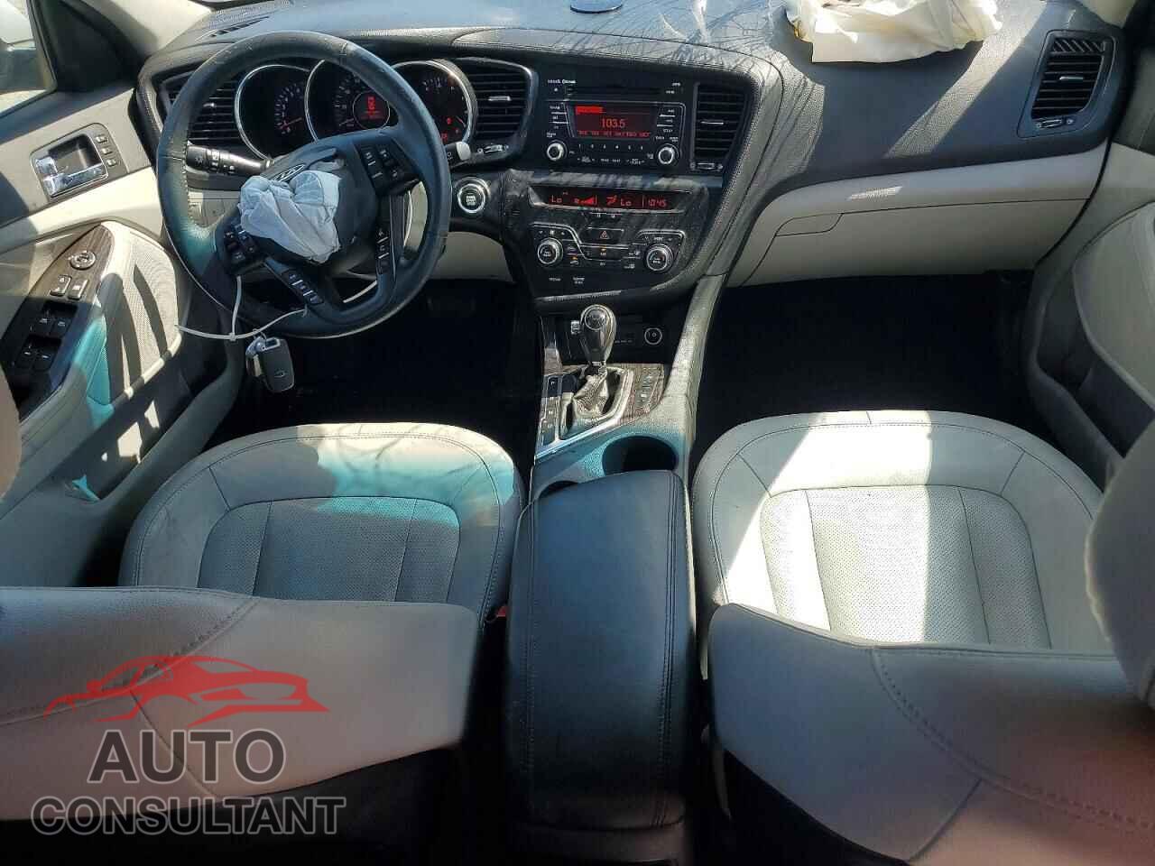 KIA OPTIMA 2011 - KNAGN4A78B5065331