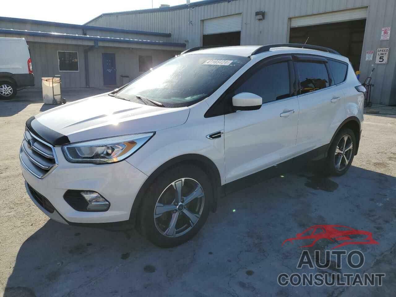 FORD ESCAPE 2017 - 1FMCU0GD9HUA05966