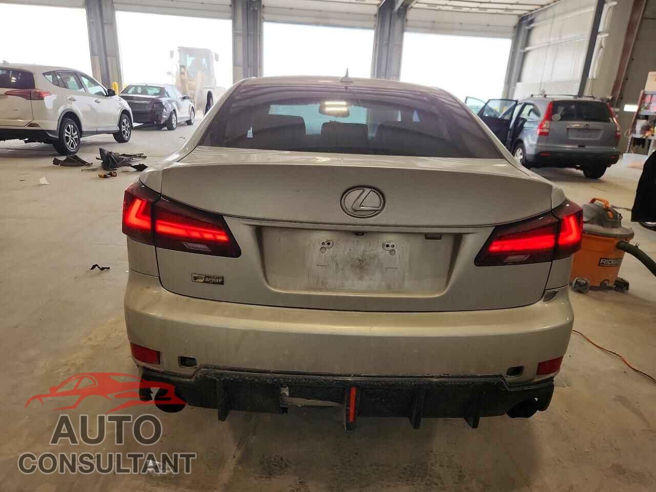 LEXUS IS 2013 - JTHCF5C25D5061860