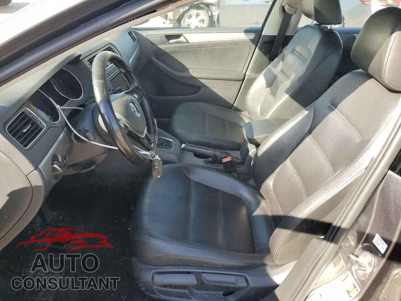 VOLKSWAGEN JETTA 2017 - 3VWDB7AJ0HM291942