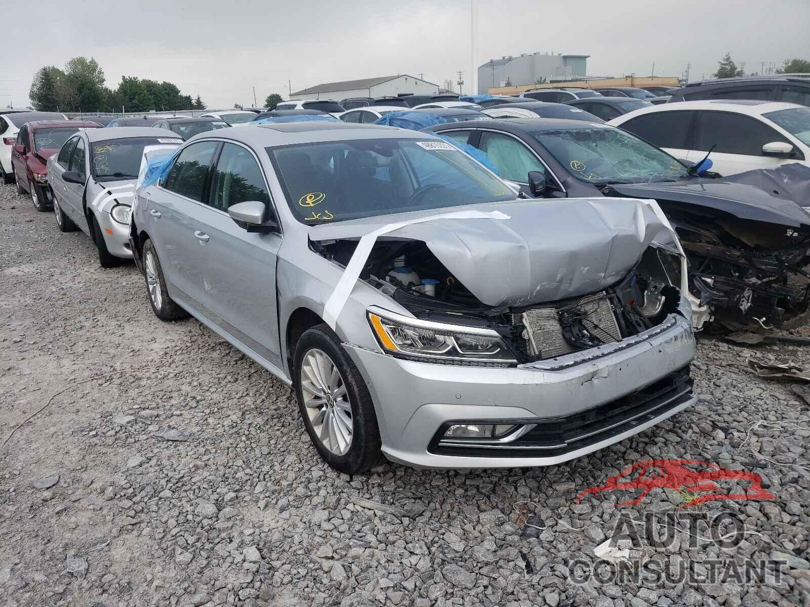 VOLKSWAGEN PASSAT 2017 - 1VWBT7A31HC077971