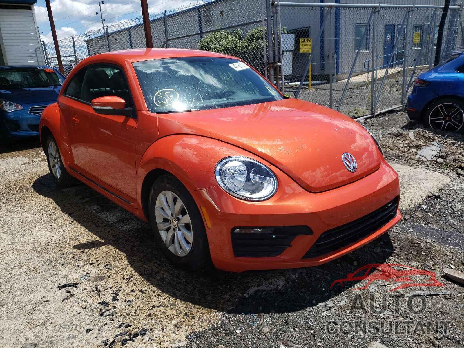 VOLKSWAGEN BEETLE 2019 - 3VWFD7AT9KM719518