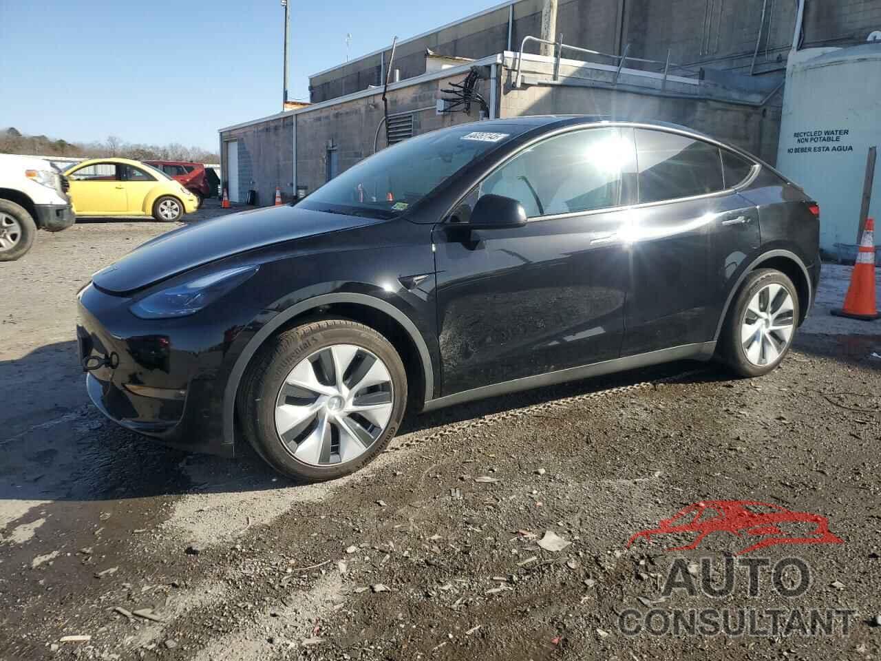 TESLA MODEL Y 2023 - 7SAYGDEE0PF635549