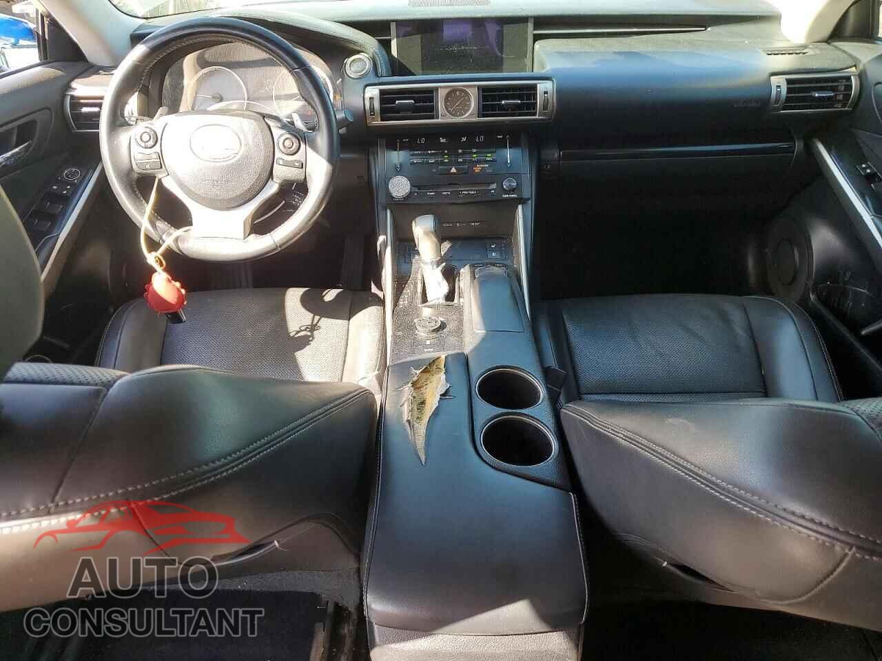 LEXUS IS 2014 - JTHBF1D20E5018550