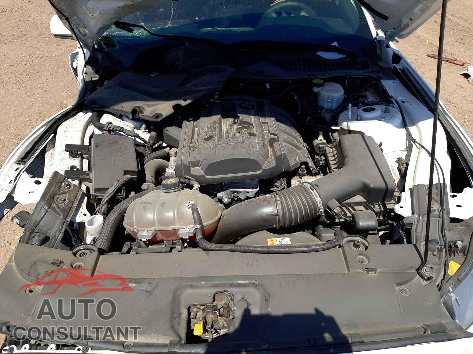 FORD MUSTANG 2017 - 1FA6P8THXH5330867