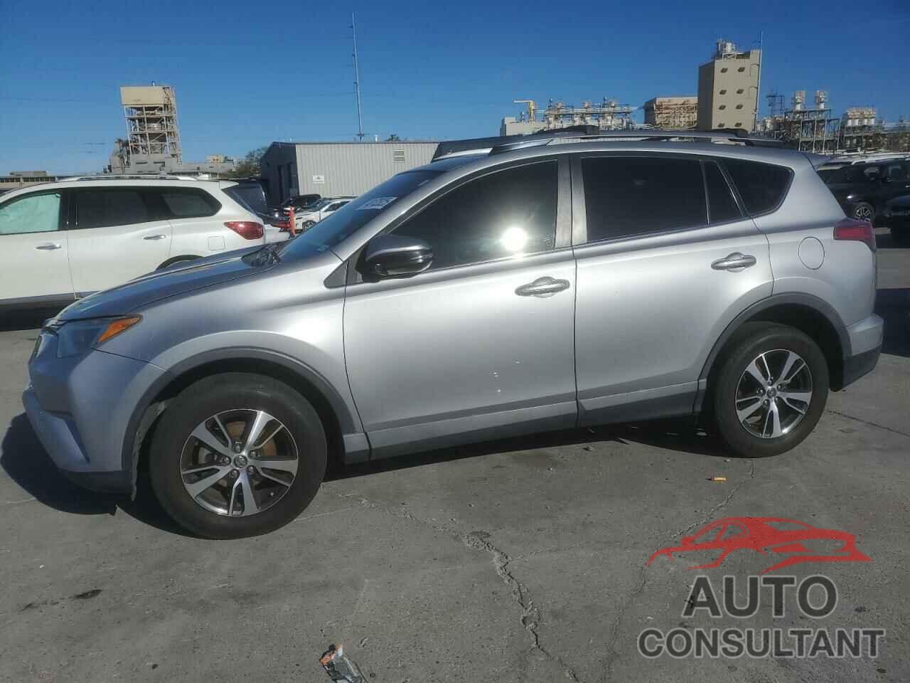 TOYOTA RAV4 2018 - 2T3WFREV0JW426334