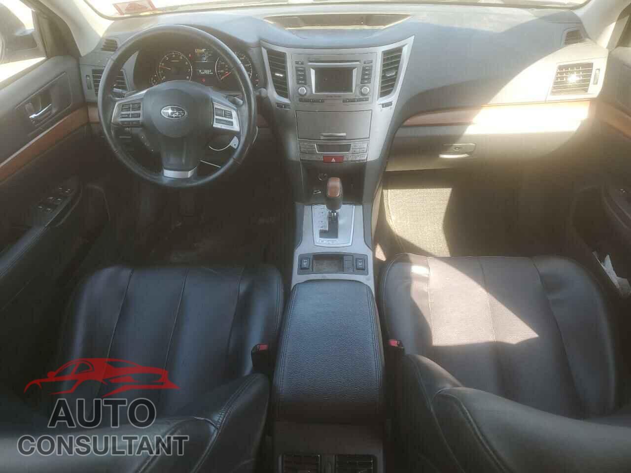 SUBARU OUTBACK 2014 - 4S4BRBLC5E3223572