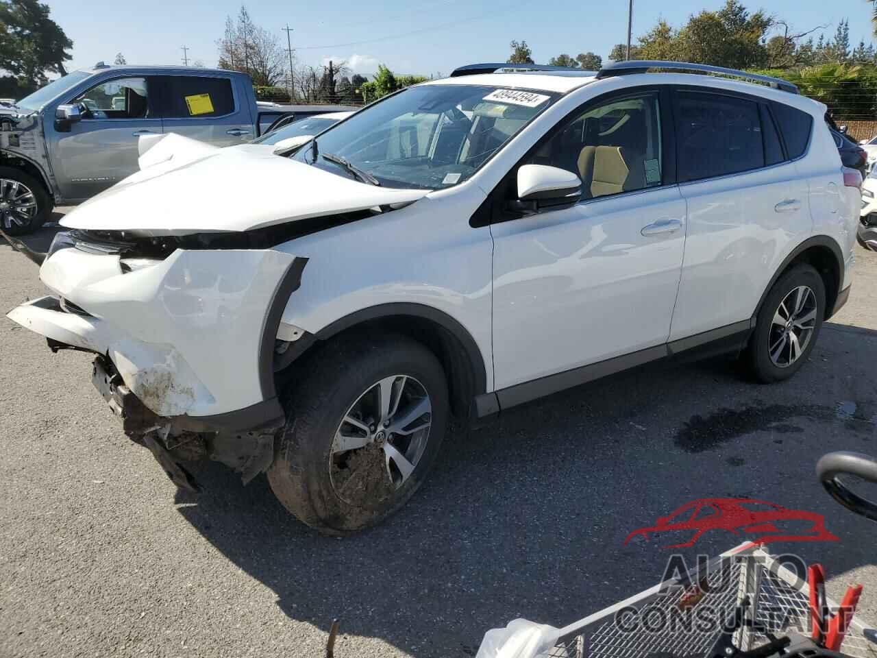 TOYOTA RAV4 2017 - JTMWFREV8HJ125528