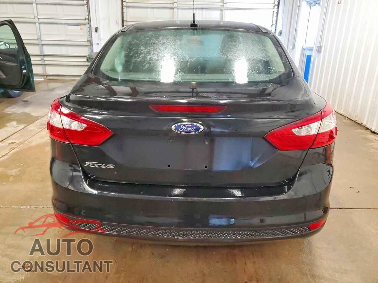 FORD FOCUS 2014 - 1FADP3E23EL338321