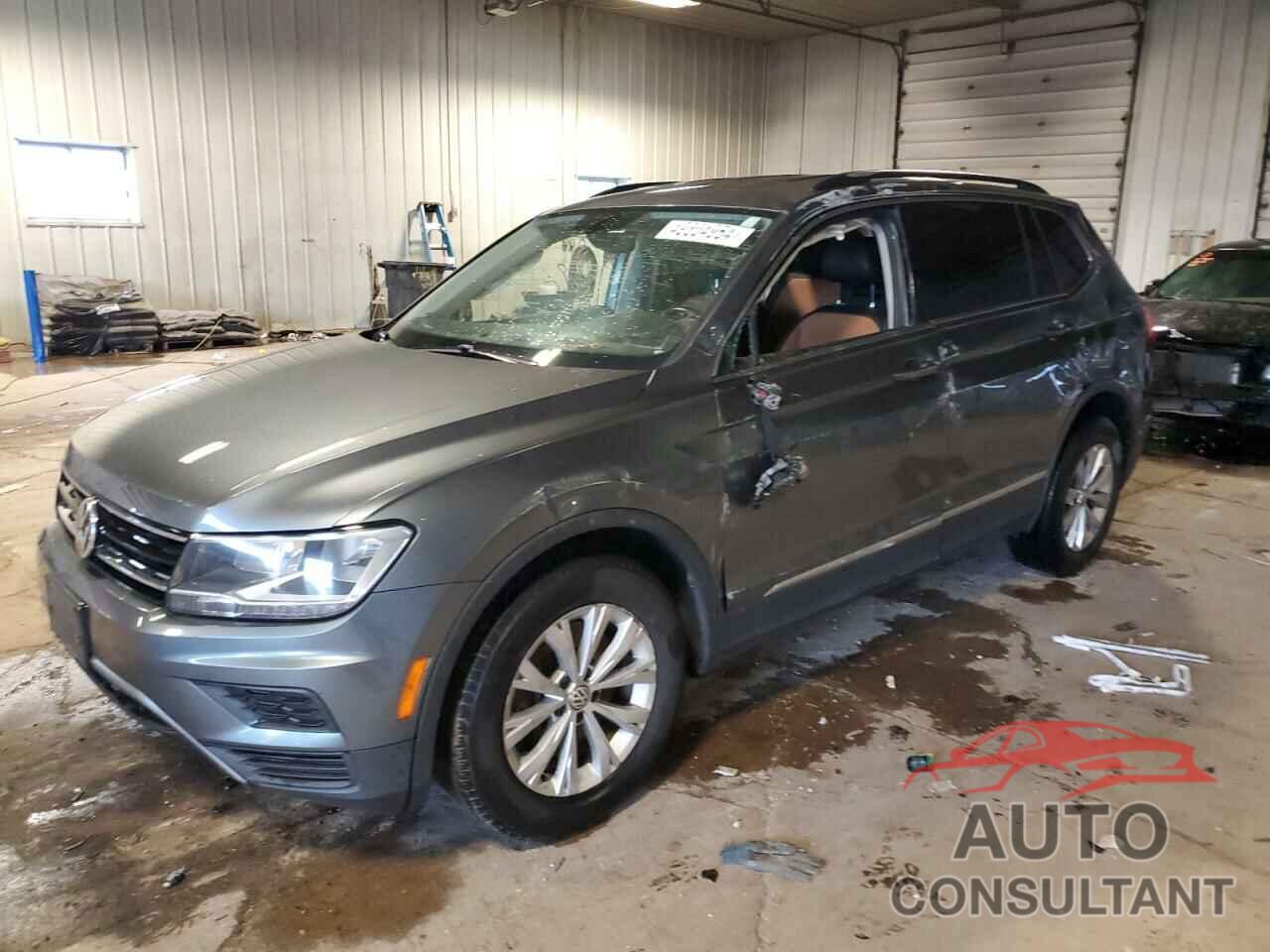 VOLKSWAGEN TIGUAN 2018 - 3VV2B7AX7JM151151