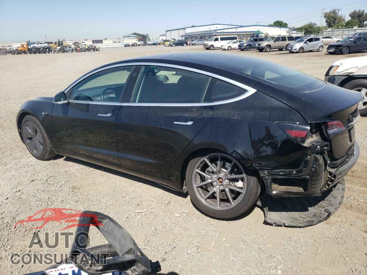 TESLA MODEL 3 2019 - 5YJ3E1EB2KF197031