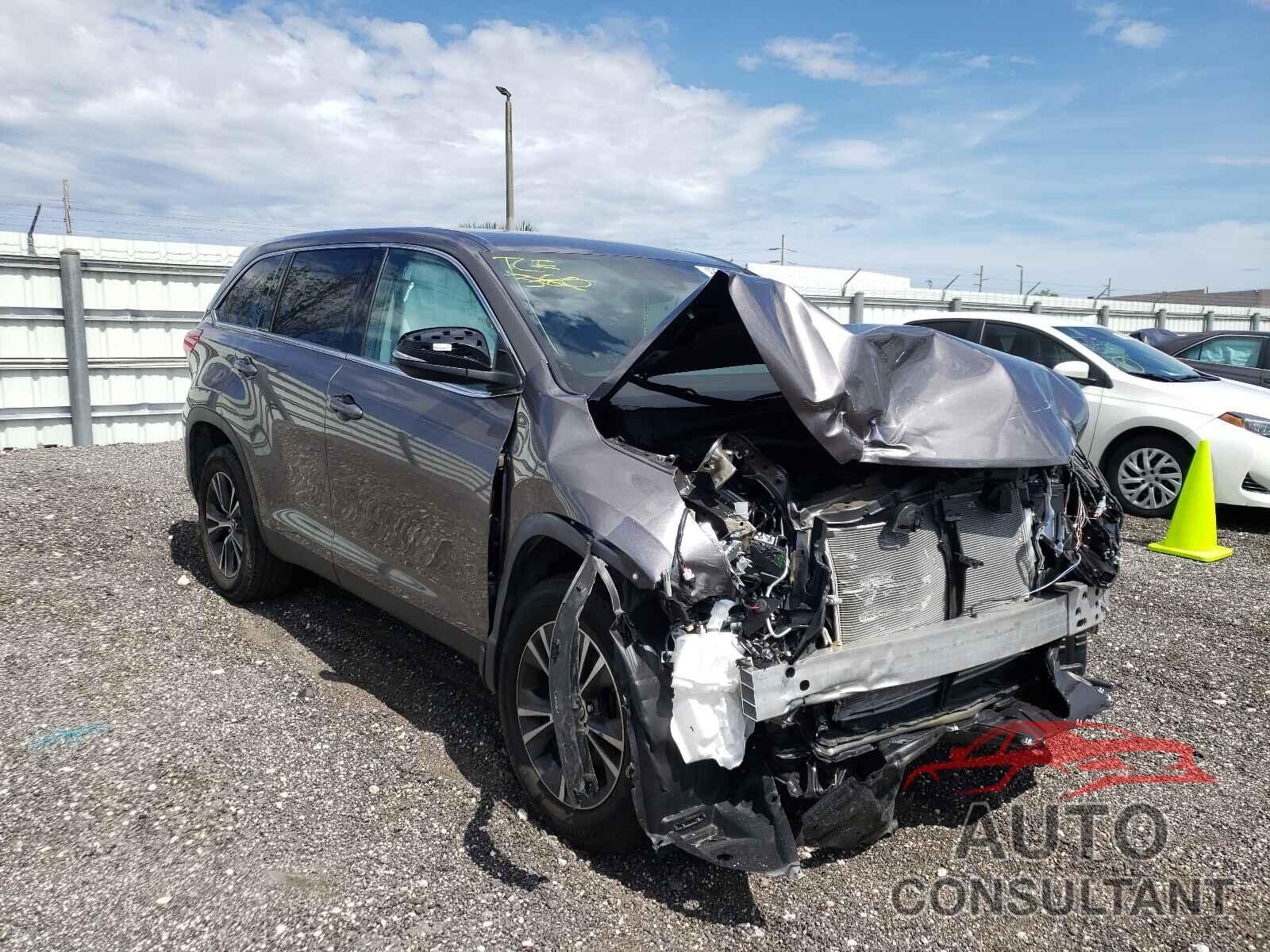 TOYOTA HIGHLANDER 2019 - 5TDZARFHXKS053973