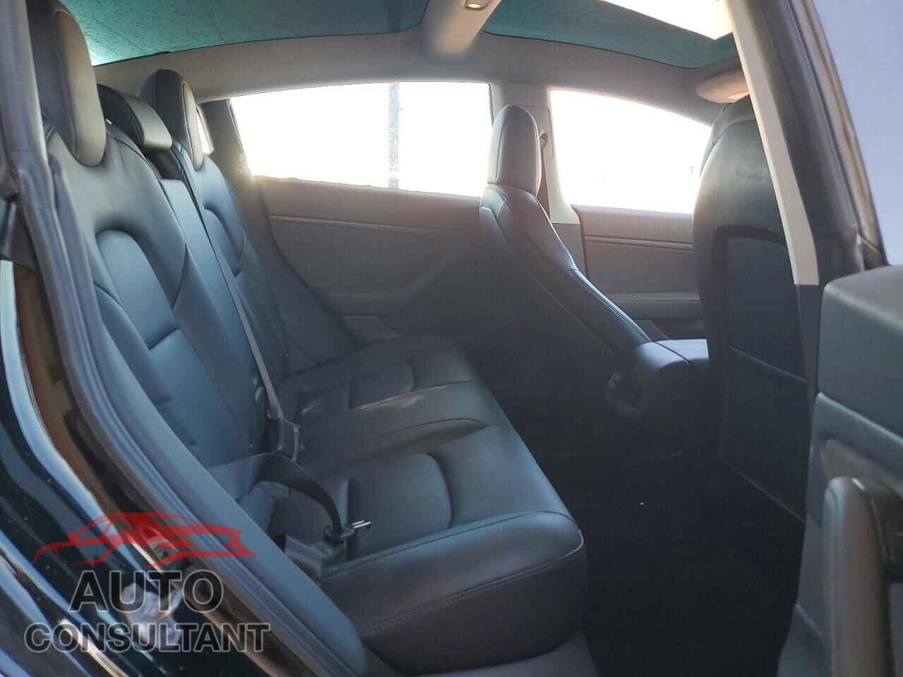 TESLA MODEL 3 2018 - 5YJ3E1EA9JF154568