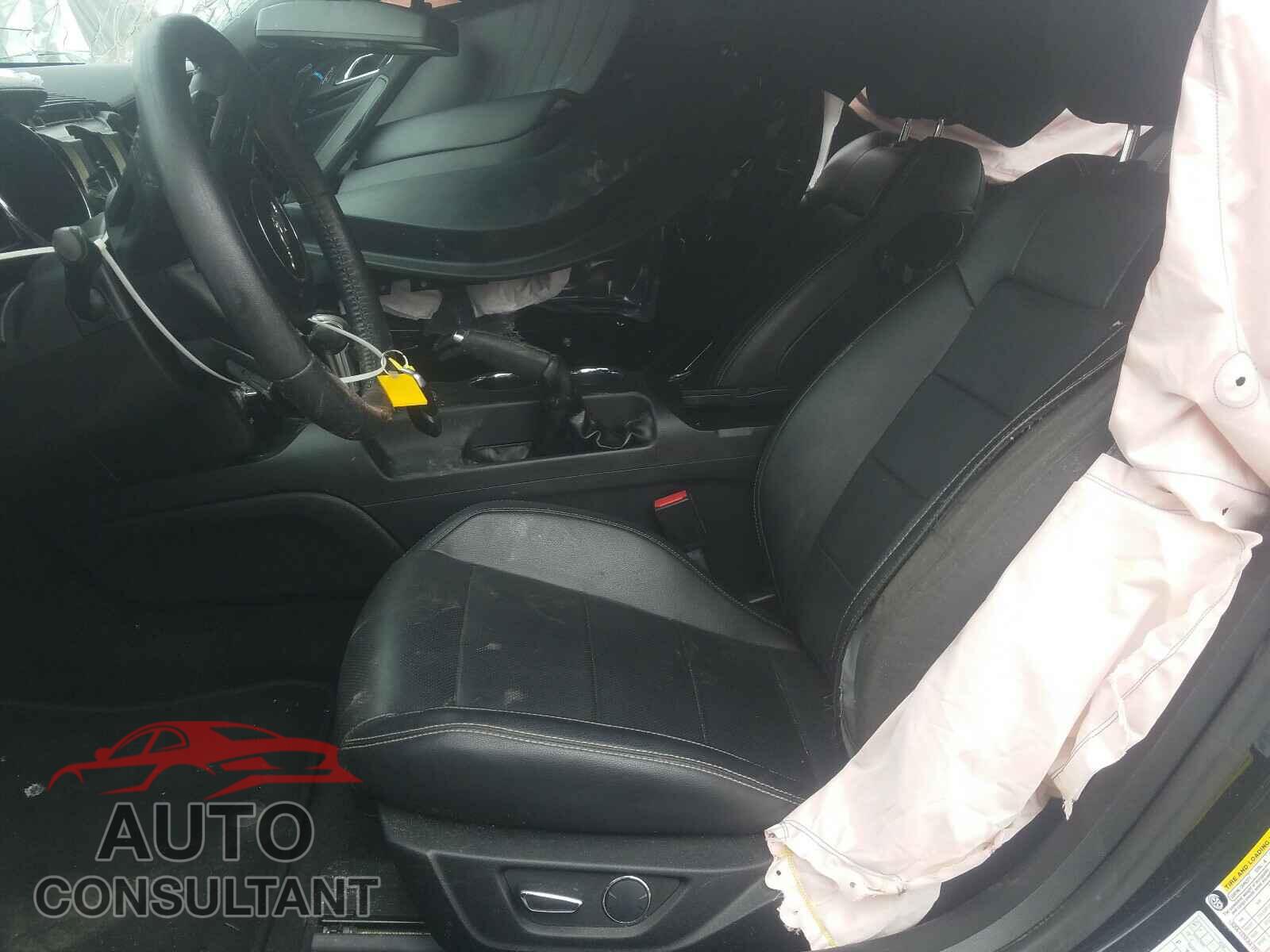 FORD MUSTANG 2017 - 1FA6P8TH4H5278877