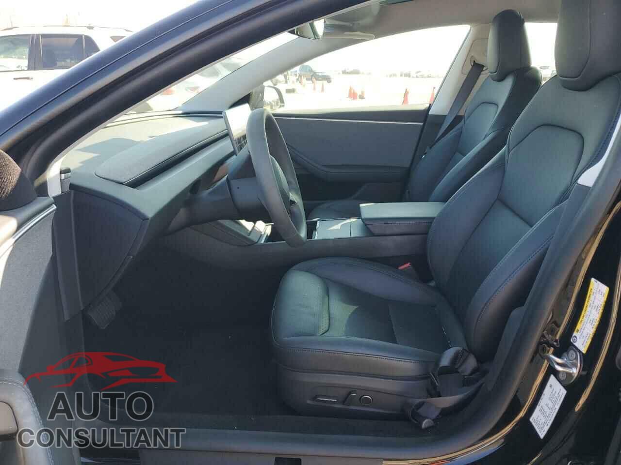 TESLA MODEL 3 2024 - 5YJ3E1EA1RF744369