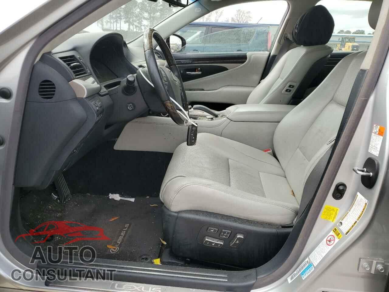 LEXUS LS460 2016 - JTHGL5EF9G5056725