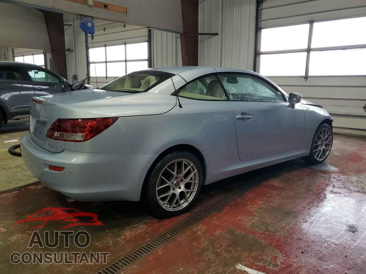 LEXUS IS 2011 - JTHFF2C24B2521178