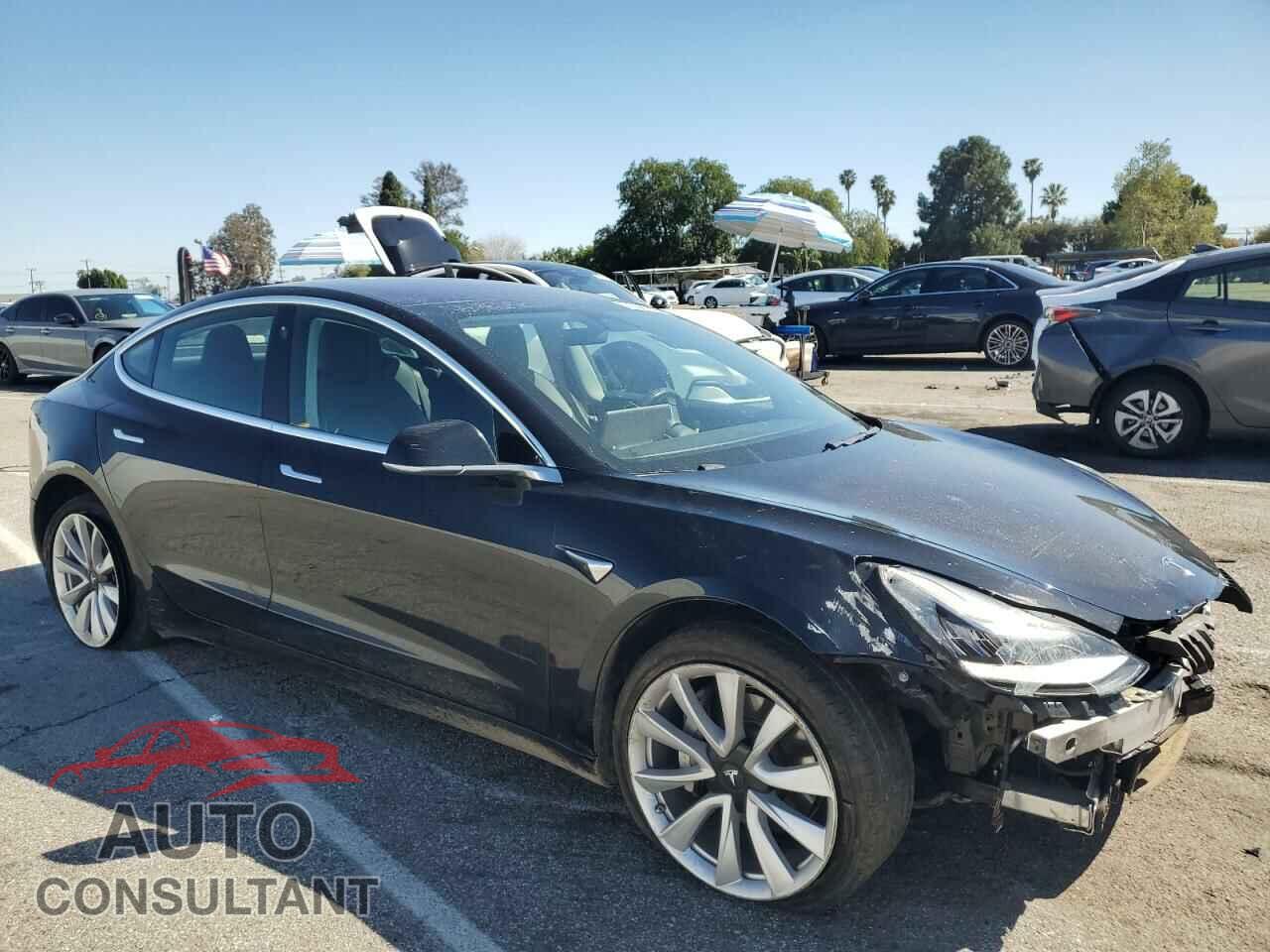TESLA MODEL 3 2018 - 5YJ3E1EA1JF011954