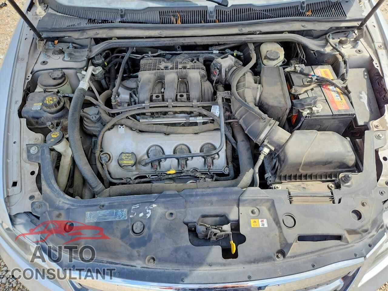 FORD TAURUS 2012 - 1FAHP2FW2CG102195